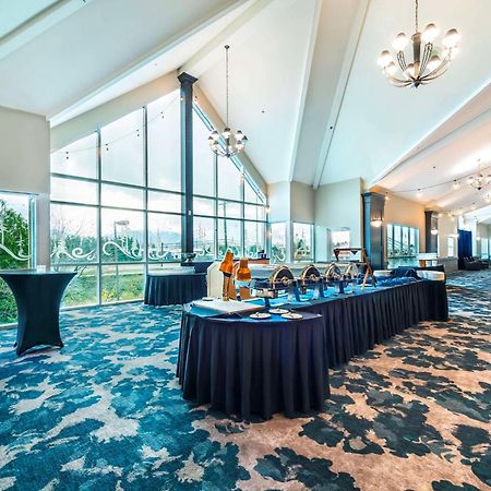 Clarion Hotel&Conference Centre Abbotsford Exterior foto